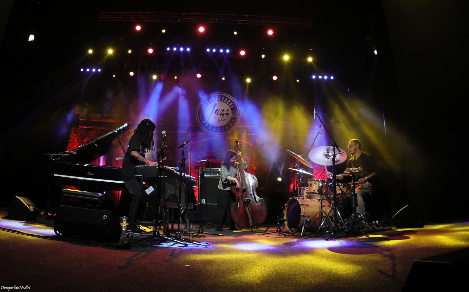 Pančevački jazz festival razglas i svetlo